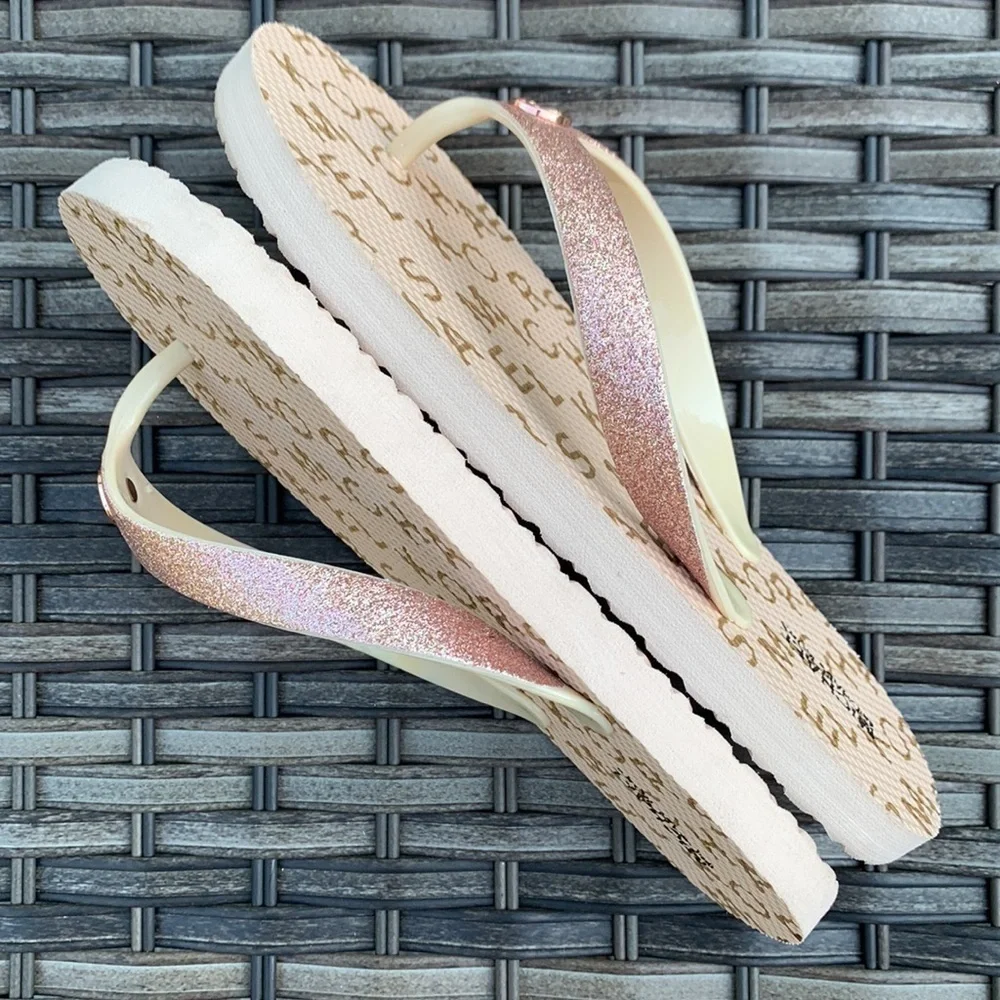 Michael MICHAEL KORS Girls Flavia Flip Flops - Vanilla/Rose Gold